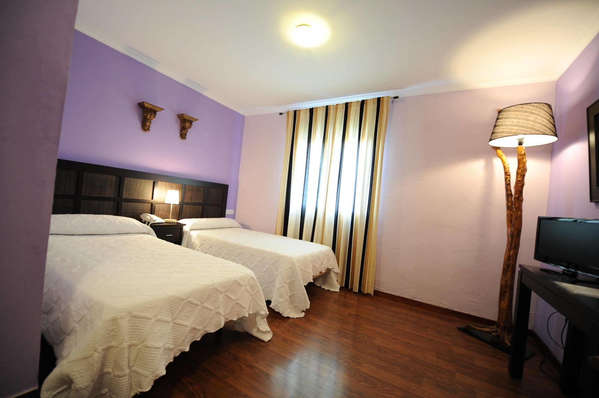 Hotel Montearoma Valverde del Camino Exterior photo